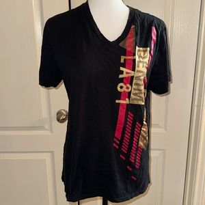 GUESS Black T-Shirt - Size Medium